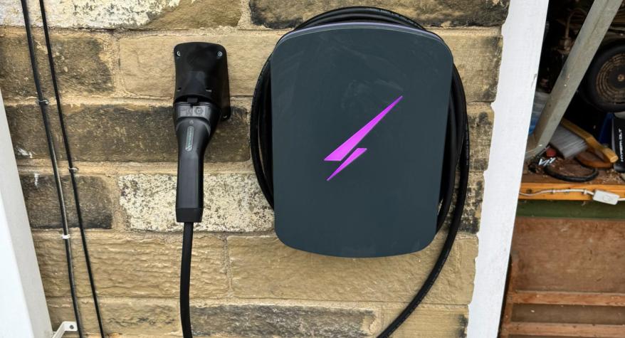 EV Charger Installation in Leeds - Smart Ohm 